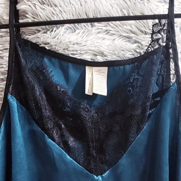 Ladies Chemise - Picture 7 of 8